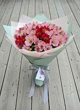 Букет цветов из:  Альстромерии в Сергиевское