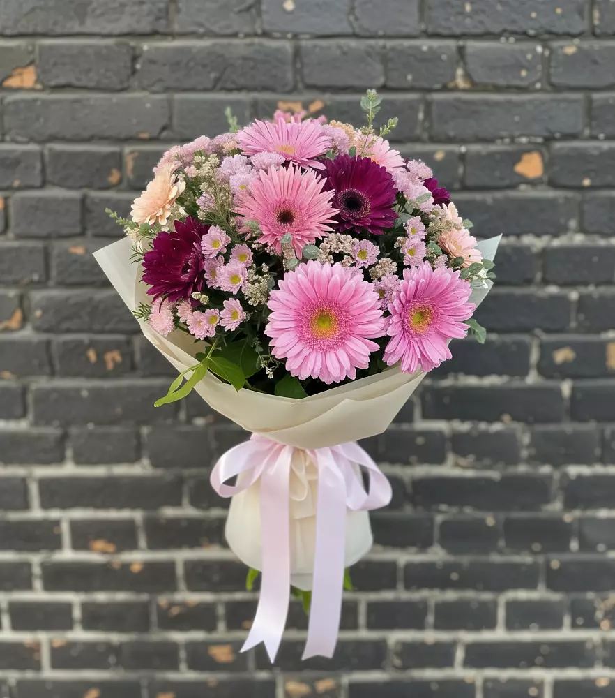 Букет цветов из: Герберы и Хризантемы в Сергиевское